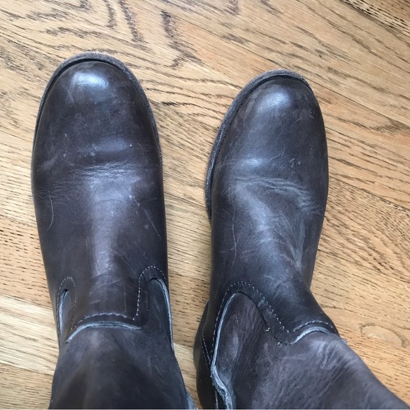 Frye leather pull on riding boots - Picture 3 of 16